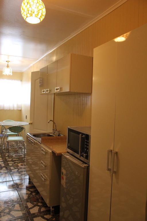 Hotel Yellow Submarine Punta Arenas Bagian luar foto