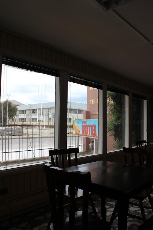 Hotel Yellow Submarine Punta Arenas Bagian luar foto